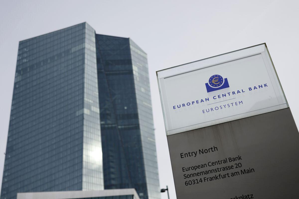 La Bce alza i tassi di 25 punti base - 