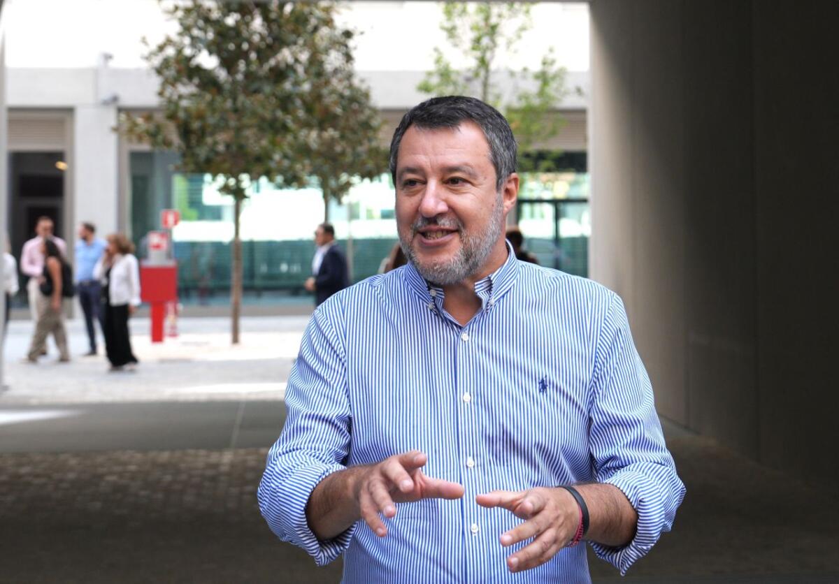 Salvini a Pontida “Proporrò congresso straordinario a ottobre, uniti si vince” - 