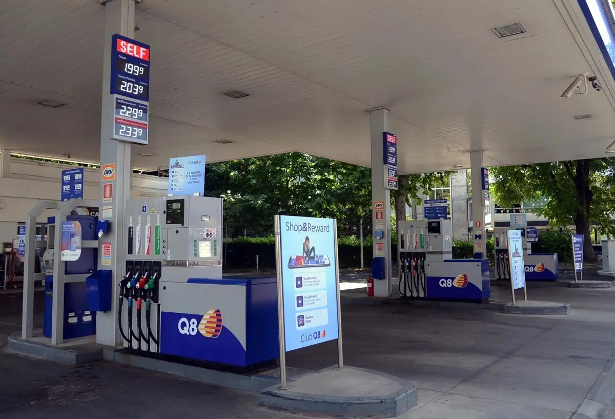 Carburanti, Q8 Italia fissa un tetto massimo ai prezzi per un mese da ottobre - 