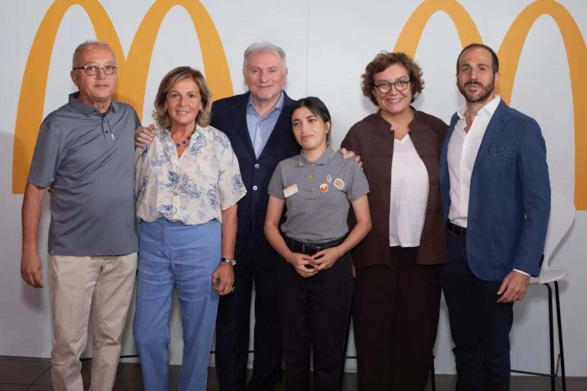 Inclusione e futuro, giovani rifugiati al lavoro nei ristoranti McDonald’s di Roma - 