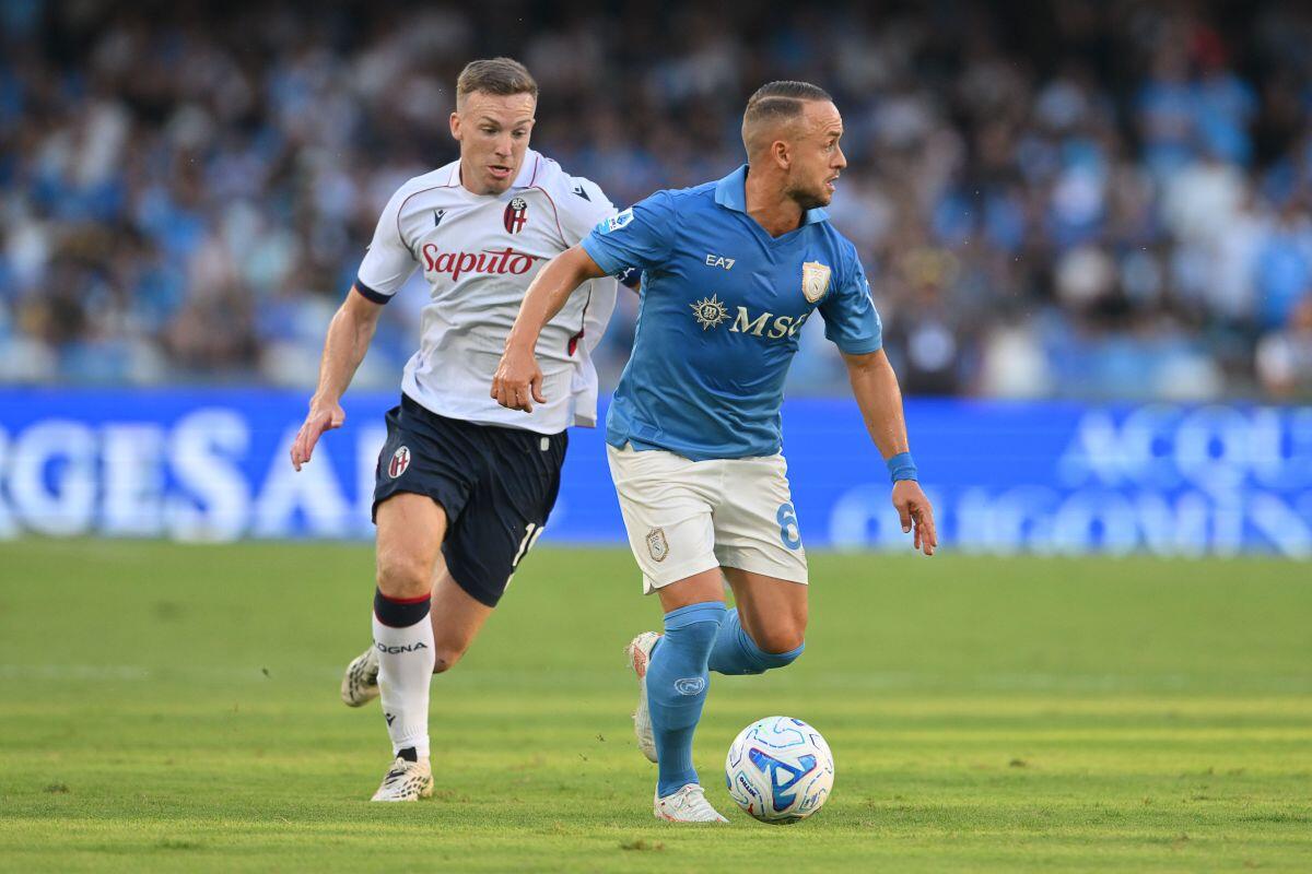 Il Napoli ritrova la vittoria, contro il Bologna decide Lobotka - 