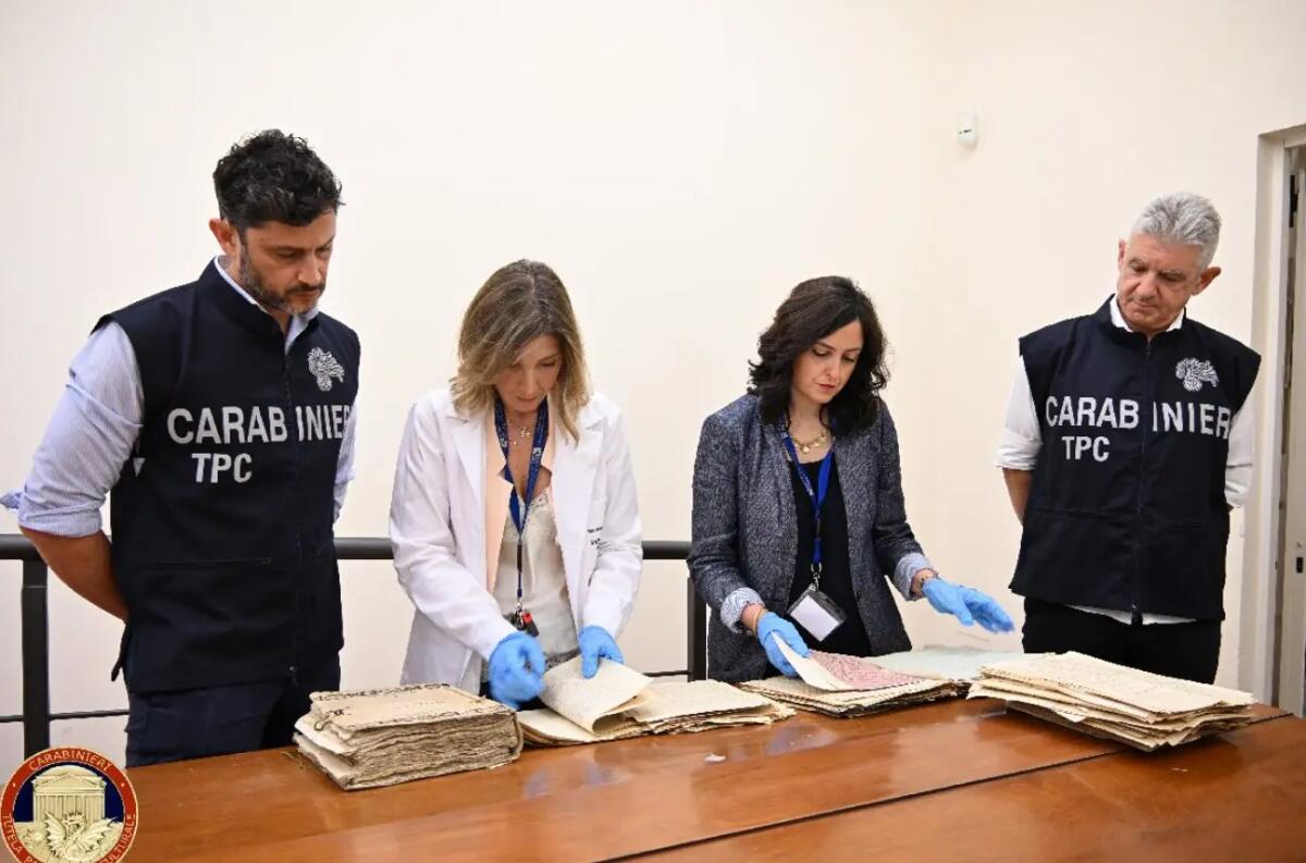 Traffico illecito di beni culturali, sequestrate a Palermo opere per 400 mila euro - 