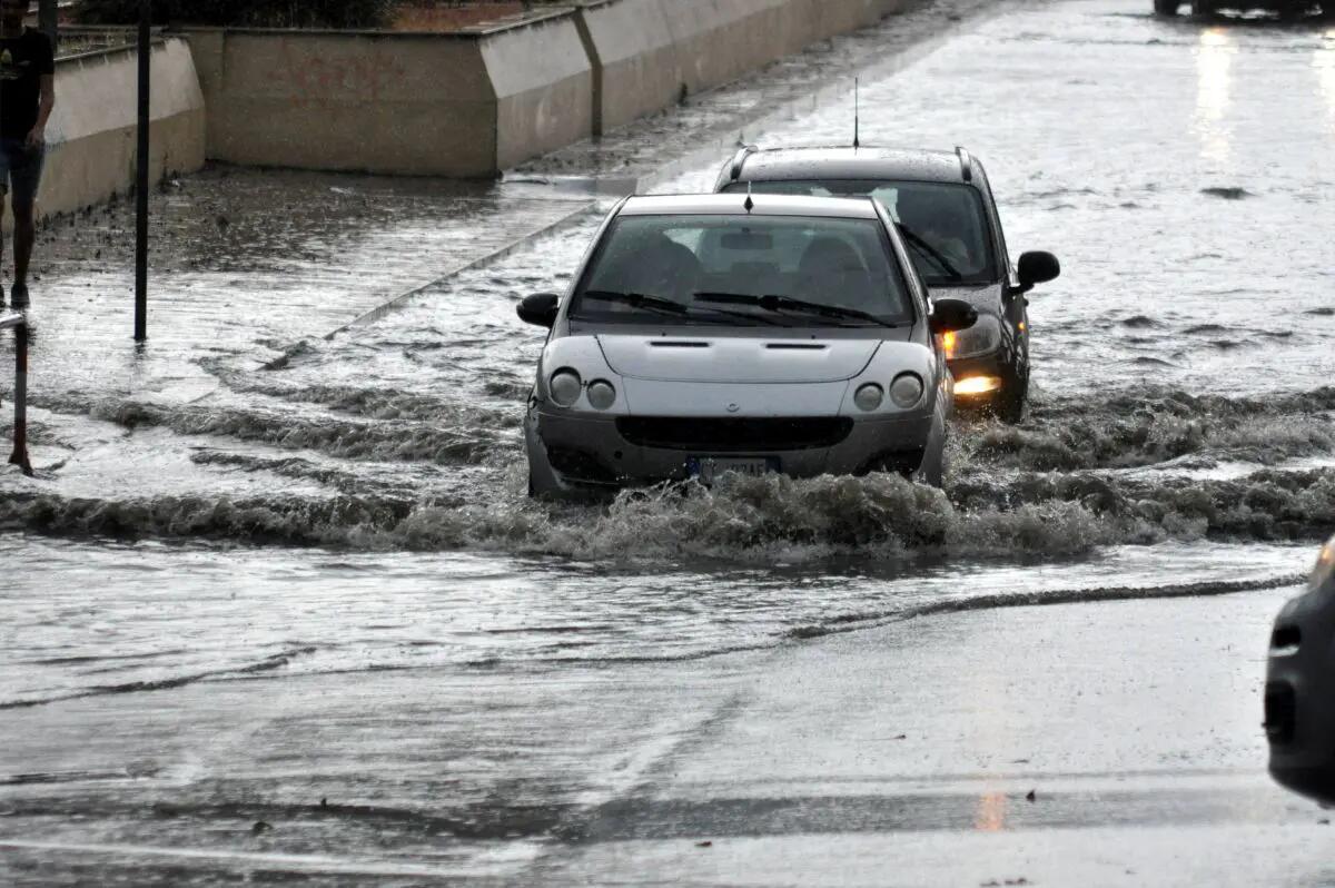 Forte temporale a Palermo, disagi e allagamenti - 