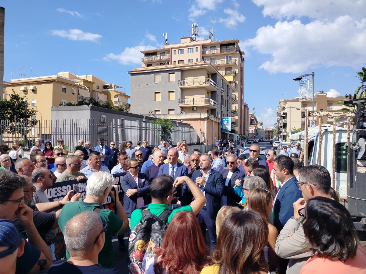 A Gela per l'ospedale e chiedere dimissioni del dg Ficarra” - 