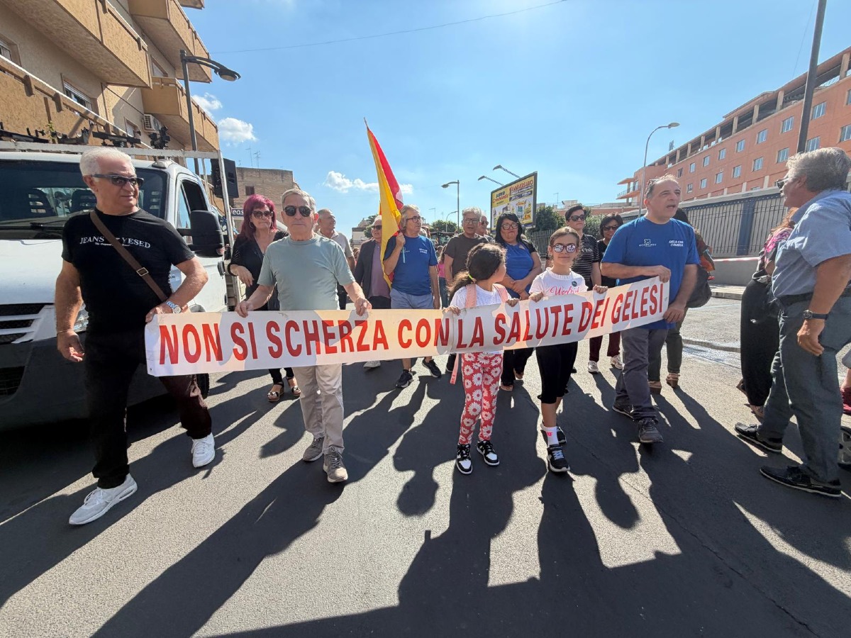 Protesta sanità: Ficarra dà l'incarico per  le querele  - 