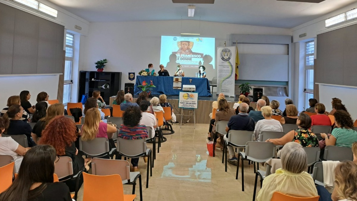 San Francesco e le donne: un dialogo lungo otto secoli - 