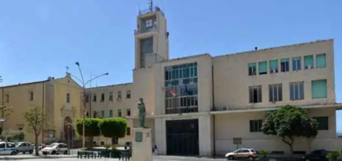 Protesta in Comune contro gli sfratti: Iacp - 