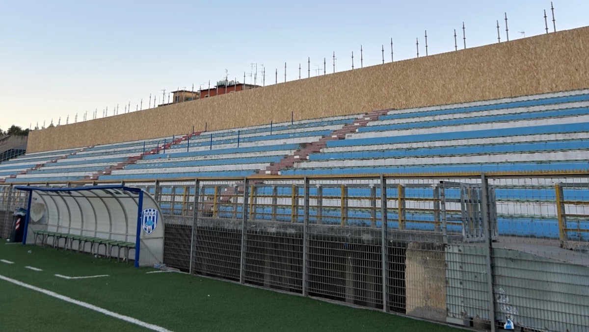 Il punto sui lavori per la copertura della tribuna  - 