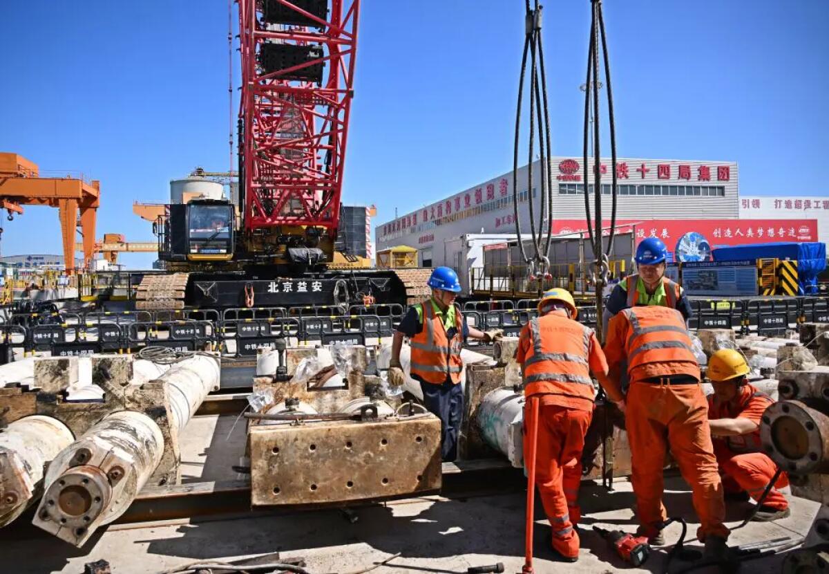 Completata la perforazione della galleria sottomarina più lunga della Cina - 