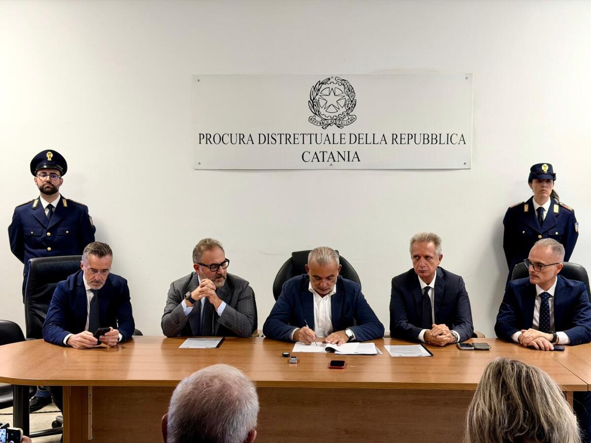 Frodi informatiche, sottoscritto protocollo tra Procura di Catania e Polizia di Stato / Video - 