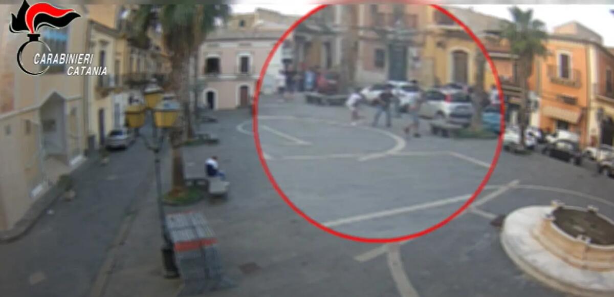 Accoltella un vicino al culmine di una lite, arrestato un 60enne nel Catanese per tentato omicidio - 