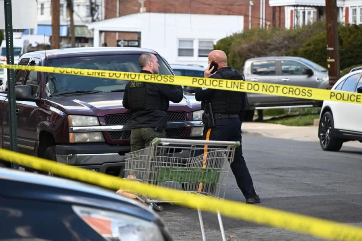 Sparatoria a scuola in Oregon, uccisi tre bambini e ucciso anche l’attentatore - 