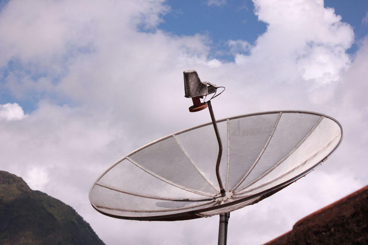 TV satellitare, qualità e copertura: a Napoli il confronto sul futuro del settore - 
