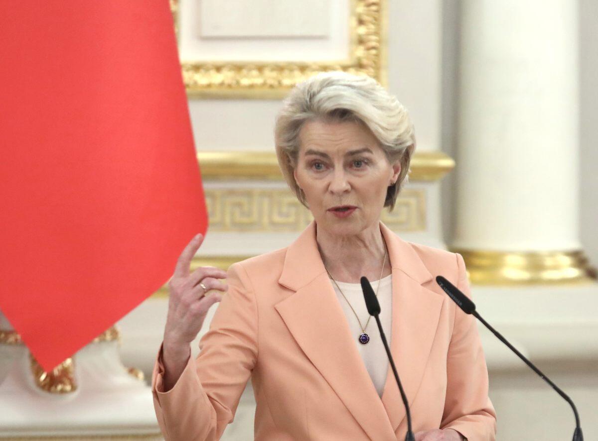 Ucraina, von der Leyen “Sostegno a Zelensky, da Ue fondi per droni e missili” - 