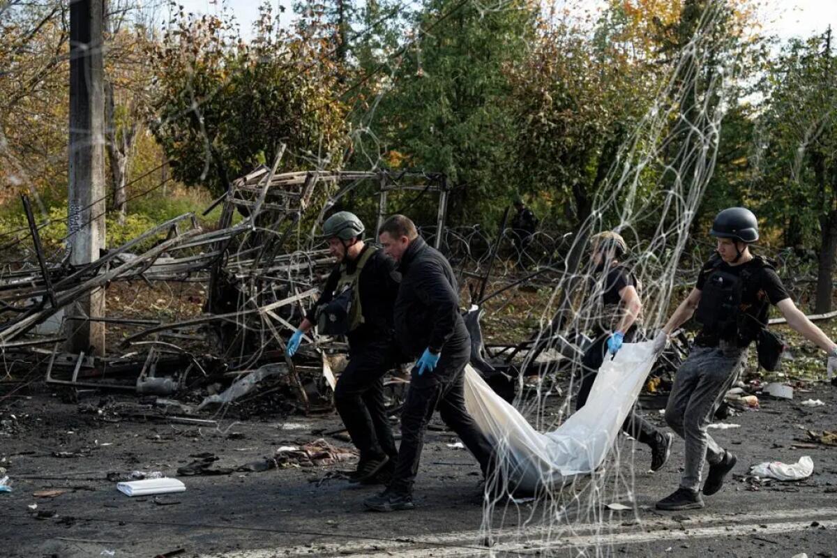 Missile russo contro due bus a Kramatorsk in Ucraina, 33 morti - 