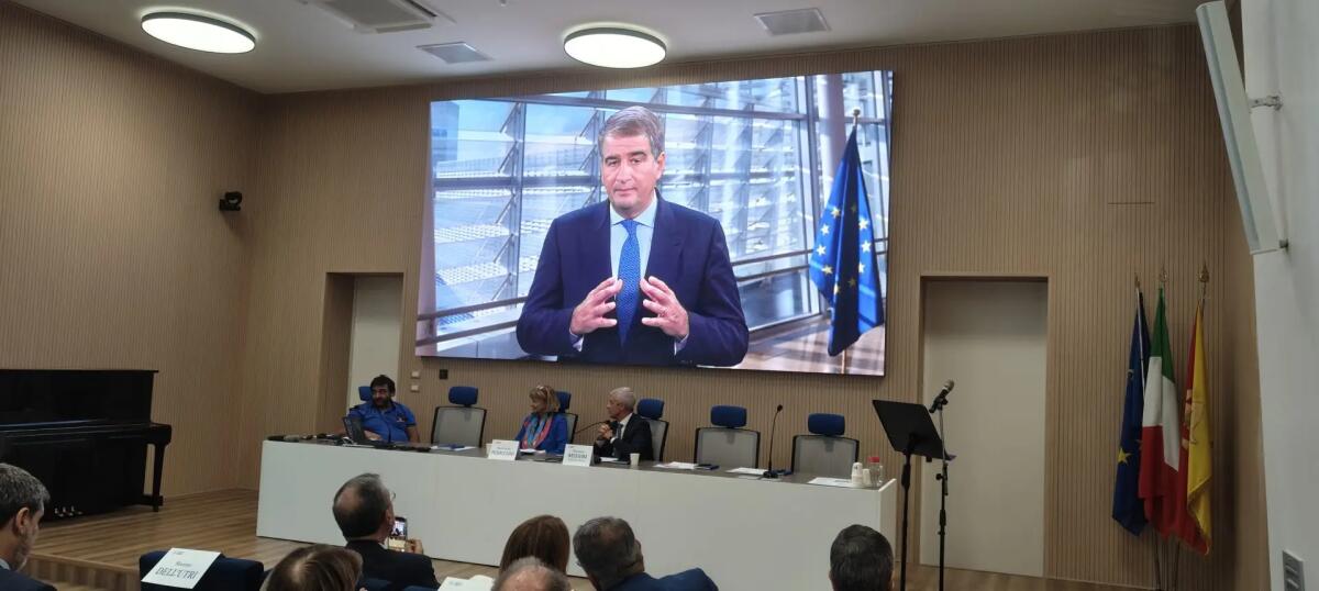 Confronto a UniPa sul Mediterraneo, Fitto: “La Sicilia può diventare piattaforma stabile di connessioni” / Video - 