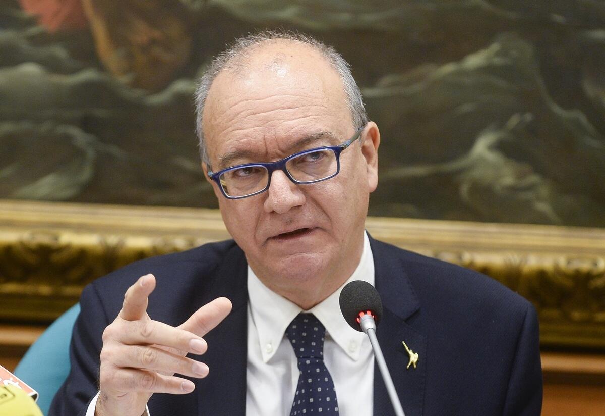Valditara “Dietro alle violenze una mancanza di valori” - 