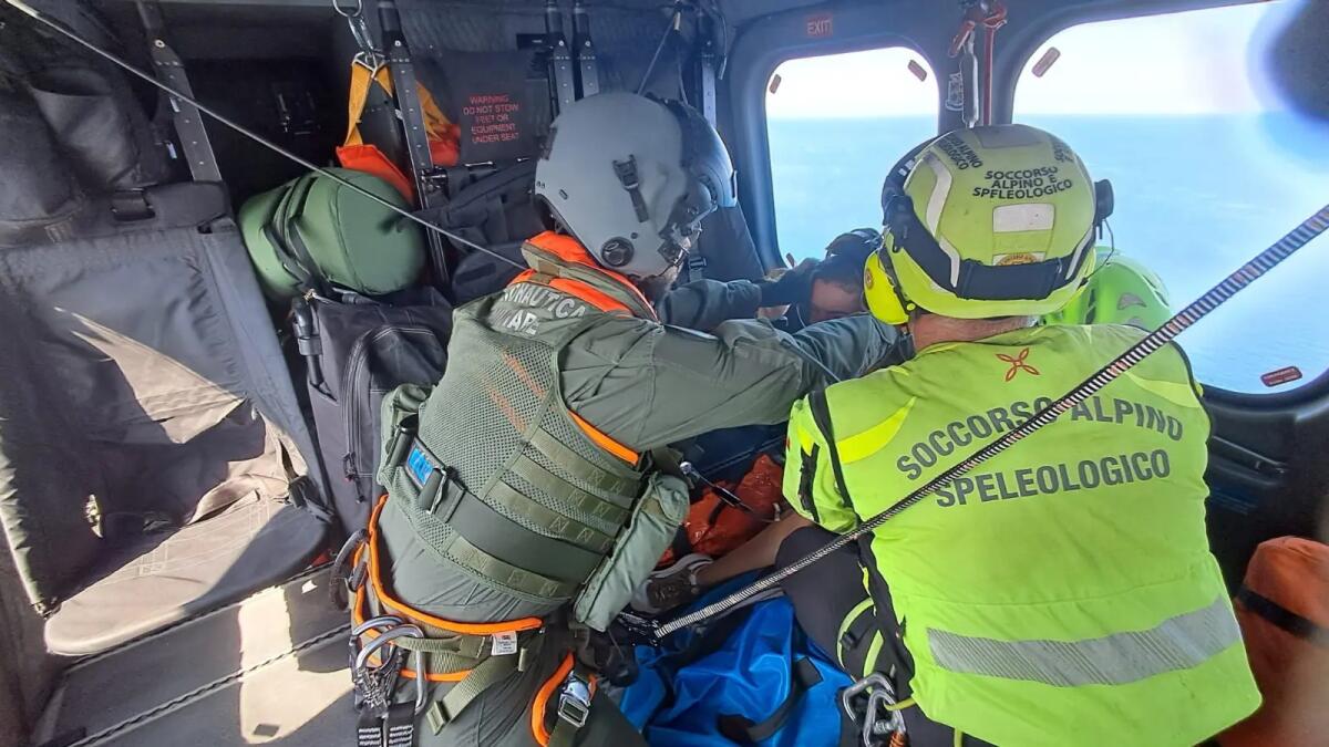 Aeronautica Militare, soccorsa un’escursionista infortunata nella riserva dello Zingaro nel Trapanese - 