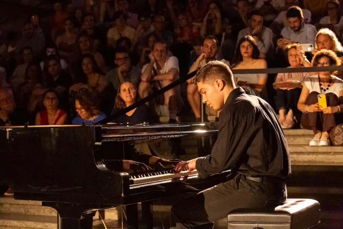 Al Teatro Massimo di Palermo i giovani pianisti Gargano e De Giorgi in concerto - 