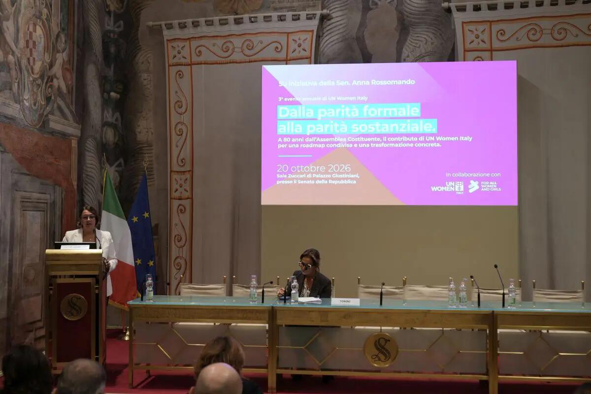 Le donne italiane studiano più degli uomini, ma restano indietro nel lavoro - 