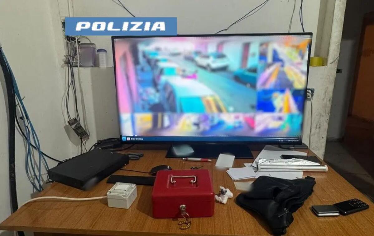 Smantellata una crack room a Catania, arrestato un 22enne - 
